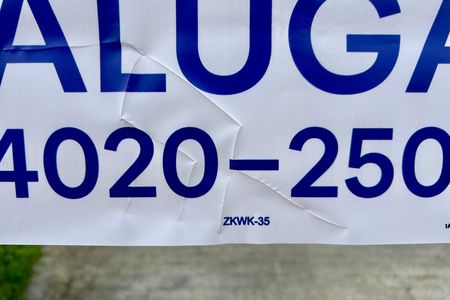 Placa de casa para alugar com 3 quartos, 200m² em Córrego Grande, Florianópolis