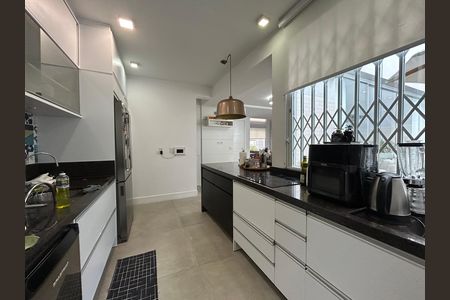 Cozinha de casa para alugar com 3 quartos, 200m² em Córrego Grande, Florianópolis