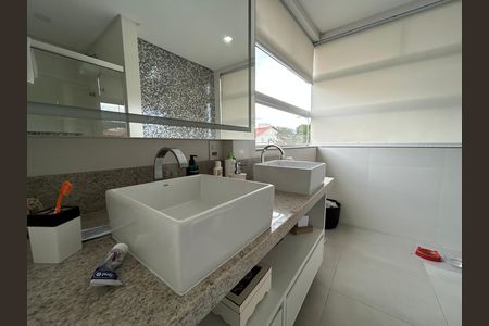 Casa para alugar com 200m², 3 quartos e 2 vagas Casa para alugar com 200m², 3 quartos e 2 vagasBanheiro suíte 3