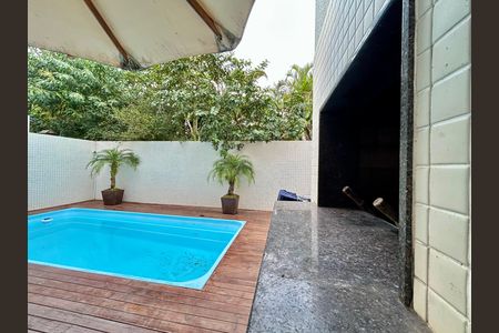 Casa para alugar com 200m², 3 quartos e 2 vagas Casa para alugar com 200m², 3 quartos e 2 vagasPiscina