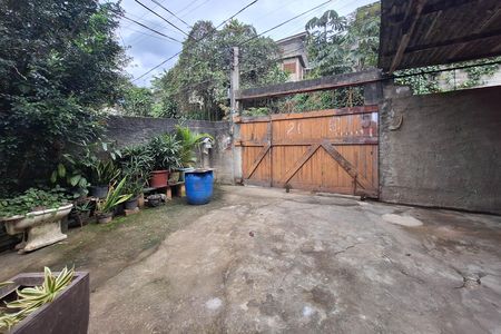 Quintal de casa para alugar com 9 quartos, 500m² em Sapê, Niterói