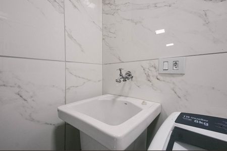 Apartamento para alugar com 40m², 2 quartos e sem vaga Apartamento para alugar com 40m², 2 quartos e sem vagaÁrea de Serviço