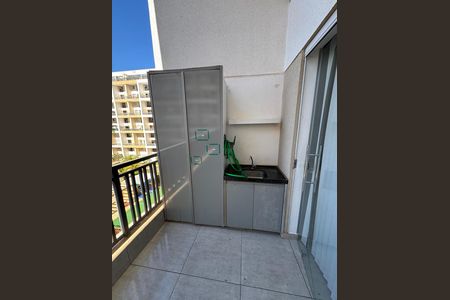 Apartamento para alugar com 64m², 2 quartos e 1 vaga Apartamento para alugar com 64m², 2 quartos e 1 vagaVaranda