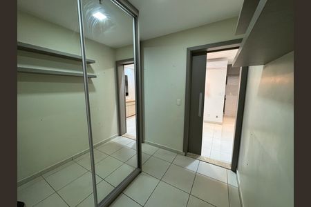 Apartamento para alugar com 64m², 2 quartos e 1 vaga Apartamento para alugar com 64m², 2 quartos e 1 vagaCloset