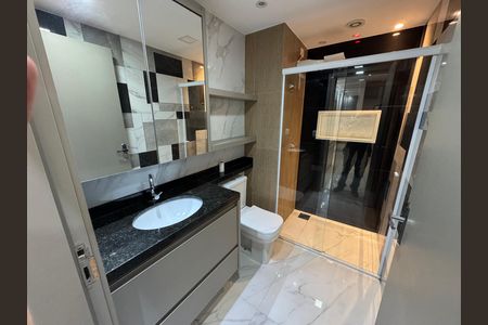 Banheiro  de apartamento para alugar com 2 quartos, 64m² em Taguatinga, Brasília