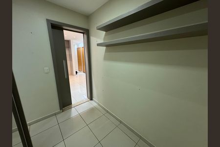 Apartamento para alugar com 64m², 2 quartos e 1 vaga Apartamento para alugar com 64m², 2 quartos e 1 vagaCloset