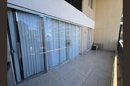 Apartamento para alugar com 64m², 2 quartos e 1 vaga Apartamento para alugar com 64m², 2 quartos e 1 vagaVaranda