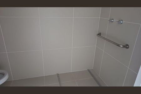 Banheiro de kitnet/studio à venda com 1 quarto, 25m² em Butantã, São Paulo