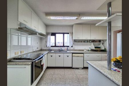Apartamento à venda com 4 quartos, 400m² em Jardim Analia Franco, São Paulo
