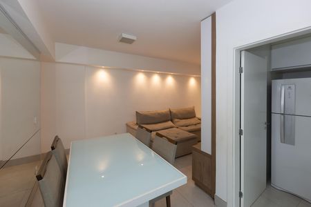 Apartamento para alugar com 77m², 2 quartos e 2 vagas Apartamento para alugar com 77m², 2 quartos e 2 vagasSala de Jantar