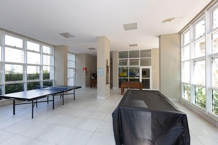 Apartamento para alugar com 77m², 2 quartos e 2 vagas Apartamento para alugar com 77m², 2 quartos e 2 vagasÁrea comum - Sala de Jogos
