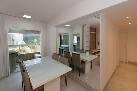 Apartamento para alugar com 77m², 2 quartos e 2 vagas Apartamento para alugar com 77m², 2 quartos e 2 vagasSala de Jantar