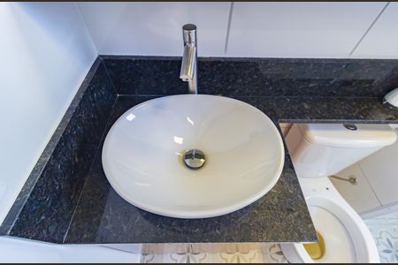 Apartamento para alugar com 35m², 1 quarto e sem vaga Apartamento para alugar com 35m², 1 quarto e sem vagaDetalhe - Banheiro