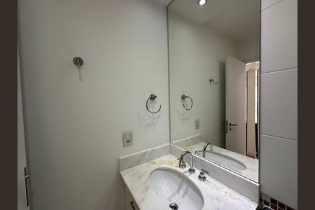 Apartamento para alugar com 68m², 2 quartos e 1 vaga Apartamento para alugar com 68m², 2 quartos e 1 vagaBanheiro Social