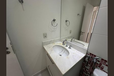Apartamento para alugar com 68m², 2 quartos e 1 vaga Apartamento para alugar com 68m², 2 quartos e 1 vagaBanheiro Social