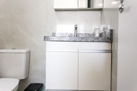 Apartamento à venda com 42m², 2 quartos e sem vaga Apartamento à venda com 42m², 2 quartos e sem vagaBanheiro