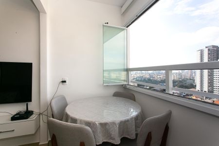 Apartamento à venda com 42m², 2 quartos e sem vaga Apartamento à venda com 42m², 2 quartos e sem vagaVaranda