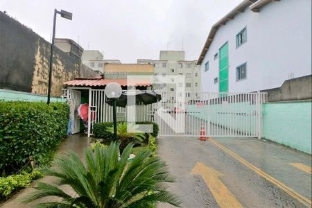 Apartamento para alugar com 47m², 2 quartos e 1 vaga Apartamento para alugar com 47m², 2 quartos e 1 vagaFachada e portaria