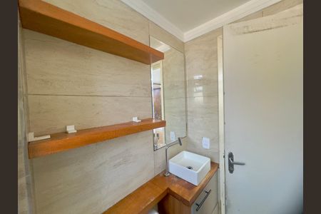 Banheiro de apartamento para alugar com 2 quartos, 47m² em Jardim Silvestre, Guarulhos