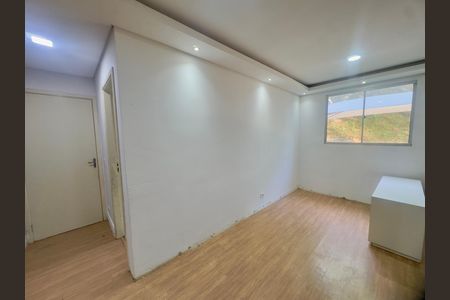 Sala de apartamento para alugar com 2 quartos, 47m² em Jardim Silvestre, Guarulhos