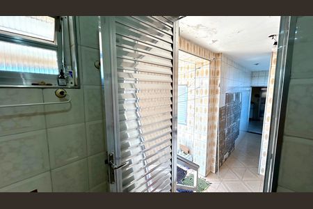 Casa à venda com 290m², 3 quartos e 1 vagaBanheiro 1