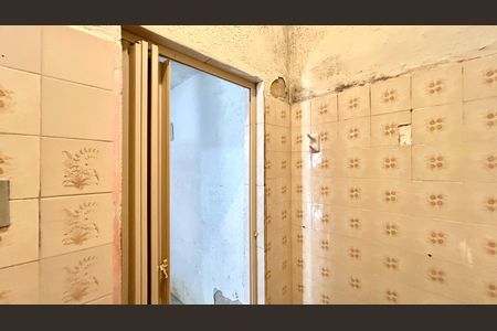 Casa à venda com 290m², 3 quartos e 1 vagaBanheiro 2