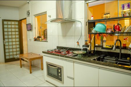 Cozinha de casa à venda com 3 quartos, 300m² em Vila Froes, Goiânia