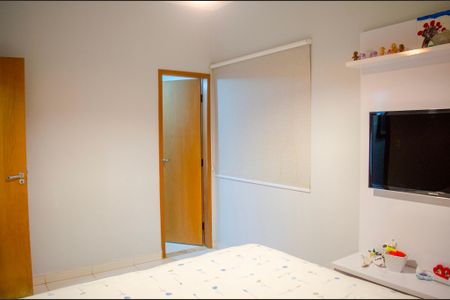 Casa à venda com 300m², 3 quartos e 3 vagas Casa à venda com 300m², 3 quartos e 3 vagasSuíte 2