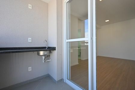 Apartamento para alugar com 56m², 2 quartos e 1 vagaVaranda