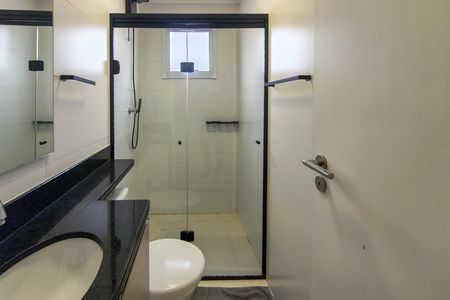 Apartamento para alugar com 76m², 2 quartos e 1 vaga Apartamento para alugar com 76m², 2 quartos e 1 vagaBanheiro da Suíte 1