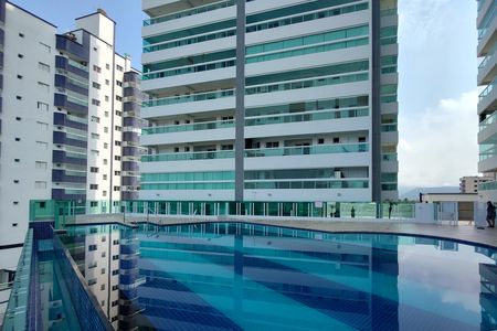 Área comum - Piscina de apartamento para alugar com 2 quartos, 76m² em Maracanã, Praia Grande