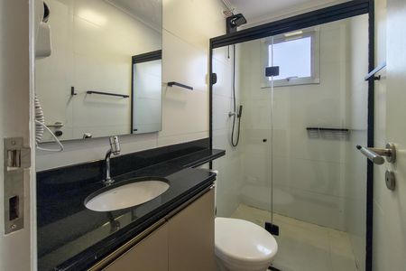 Apartamento para alugar com 76m², 2 quartos e 1 vaga Apartamento para alugar com 76m², 2 quartos e 1 vagaBanheiro da Suíte 1