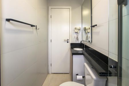 Apartamento para alugar com 76m², 2 quartos e 1 vaga Apartamento para alugar com 76m², 2 quartos e 1 vagaBanheiro da Suíte 1