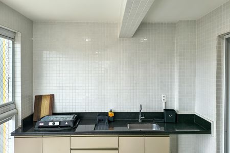 Apartamento para alugar com 76m², 2 quartos e 1 vaga Apartamento para alugar com 76m², 2 quartos e 1 vagaSacada