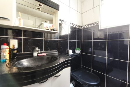 Apartamento à venda com 66m², 2 quartos e 1 vaga Apartamento à venda com 66m², 2 quartos e 1 vagaBanheiro