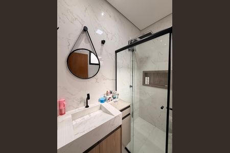 Casa à venda com 149m², 3 quartos e 2 vagasBanheiro da Suíte