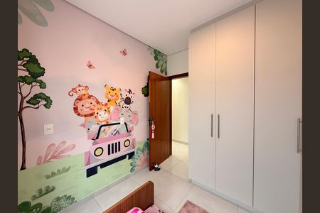 Casa à venda com 149m², 3 quartos e 2 vagasQuarto 2
