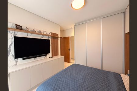 Casa à venda com 149m², 3 quartos e 2 vagasSuíte