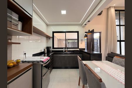Casa à venda com 149m², 3 quartos e 2 vagasCozinha