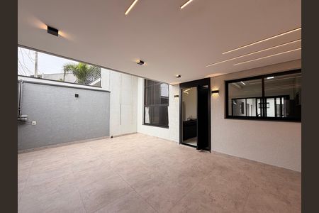Casa à venda com 149m², 3 quartos e 2 vagasGaragem 