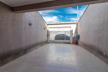 Garagem de casa para alugar com 3 quartos, 220m² em Vila Barbosa, São Paulo