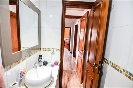 Apartamento à venda com 135m², 3 quartos e 2 vagas Apartamento à venda com 135m², 3 quartos e 2 vagasBanheiro da Suíte