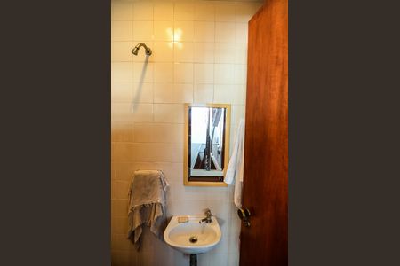 Apartamento à venda com 135m², 3 quartos e 2 vagas Apartamento à venda com 135m², 3 quartos e 2 vagasBanheiro de Serviço