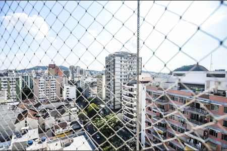 Apartamento à venda com 135m², 3 quartos e 2 vagas Apartamento à venda com 135m², 3 quartos e 2 vagasSala
