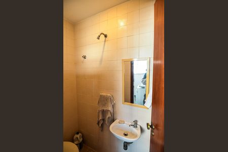 Apartamento à venda com 135m², 3 quartos e 2 vagas Apartamento à venda com 135m², 3 quartos e 2 vagasBanheiro de Serviço