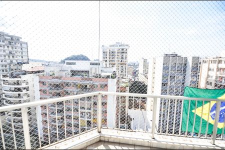 Apartamento à venda com 135m², 3 quartos e 2 vagas Apartamento à venda com 135m², 3 quartos e 2 vagasQuarto 1