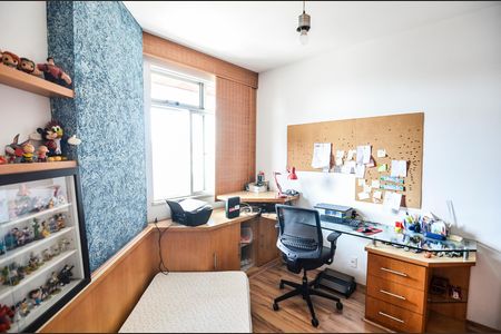 Apartamento à venda com 135m², 3 quartos e 2 vagas Apartamento à venda com 135m², 3 quartos e 2 vagasQuarto 1