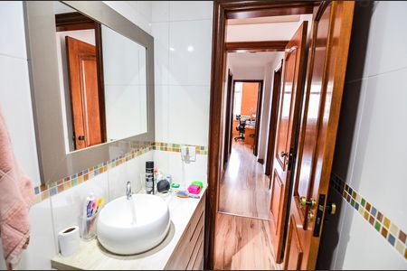 Apartamento à venda com 135m², 3 quartos e 2 vagas Apartamento à venda com 135m², 3 quartos e 2 vagasBanheiro da Suíte
