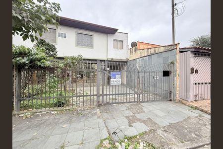 Fachada de casa para alugar com 4 quartos, 225m² em Parque Colonial, São Paulo