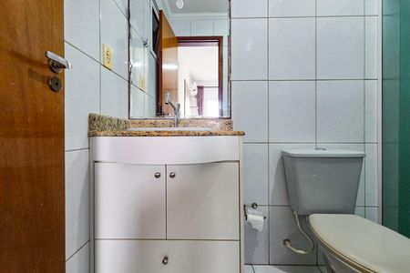 Banheiro da Suíte 1 de apartamento para alugar com 2 quartos, 94m² em Guilhermina, Praia Grande